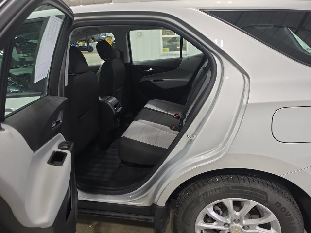 Used 2020 Chevrolet Equinox LS FWD image 23