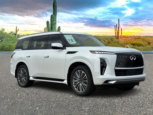 New 2026 INFINITI QX80 Luxe image 2