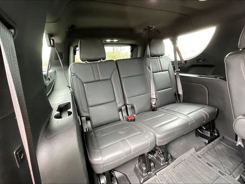 Used 2024 Chevrolet Suburban RST w/ Luxury Package AWD/4WD image 25