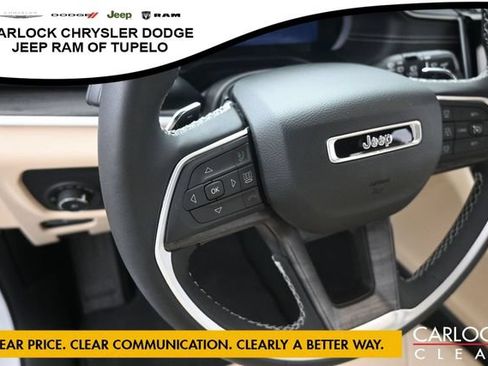 Used 2023 Jeep Grand Cherokee Limited AWD/4WD image 18