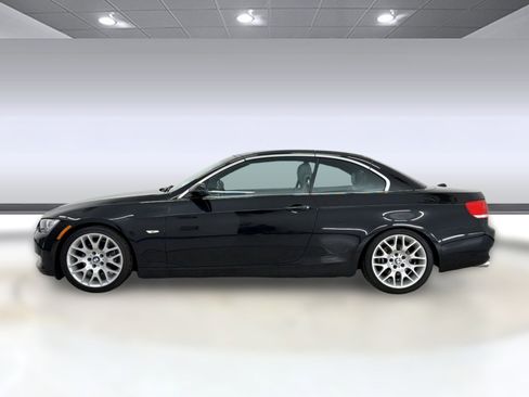 Used 2008 BMW 328i Convertible image 2