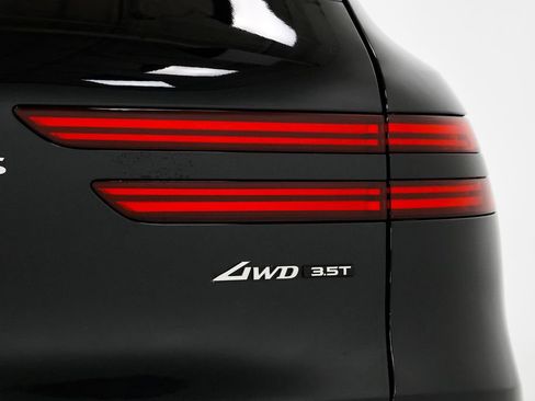 Used 2025 Genesis GV70 3.5T Sport w/ Sport Prestige Package image 35