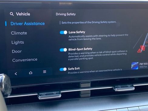 Used 2024 Hyundai Kona SEL image 17