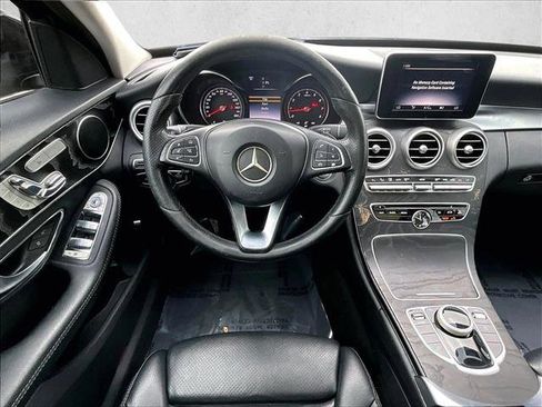 Used 2017 Mercedes-Benz C 300 Sedan image 7
