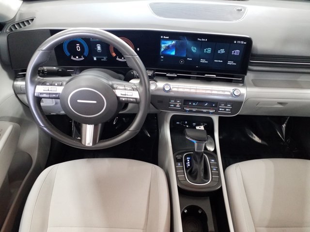 Used 2024 Hyundai Kona SEL AWD/4WD image 3