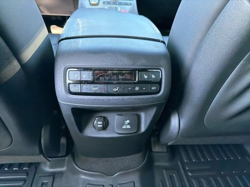 Used 2024 Hyundai Palisade Calligraphy AWD/4WD image 28
