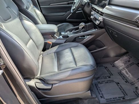 Used 2025 Kia Telluride S FWD image 34