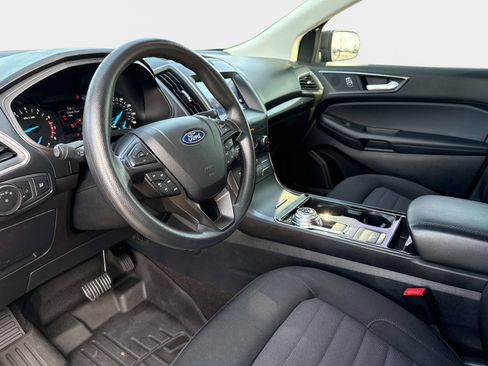 Used 2020 Ford Edge SE FWD image 33
