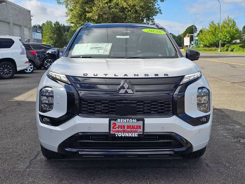 New 2026 Mitsubishi Outlander 4WD Plug-In Hybrid image 2
