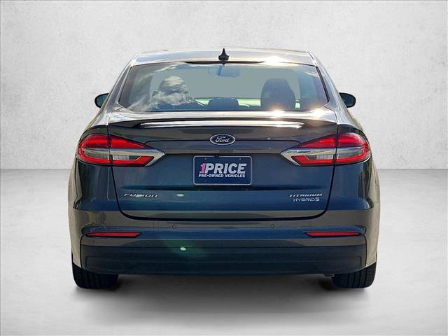 Used 2019 Ford Fusion Titanium FWD image 6