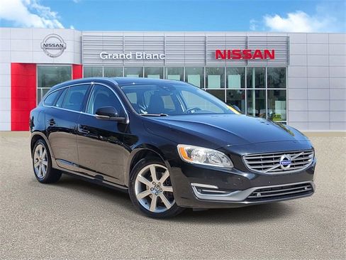 Used 2016 Volvo V60 T5 Premier image 1