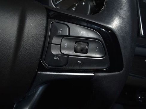 Used 2023 Buick Enclave Essence w/ Experience Buick Package image 20