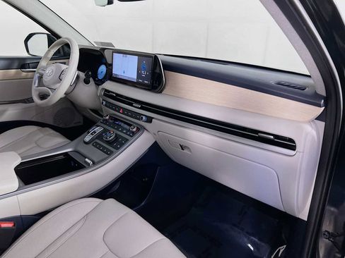 Certified 2023 Hyundai Palisade Limited w/ Cargo Package AWD/4WD image 30