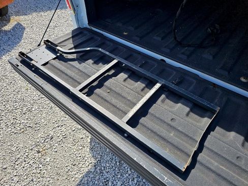 Used 2010 Ford F150 Lariat AWD/4WD image 26