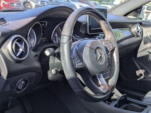 Used 2016 Mercedes-Benz CLA 250 4MATIC image 6