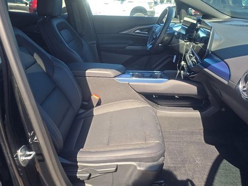 Used 2024 Chevrolet Equinox EV LT FWD image 6