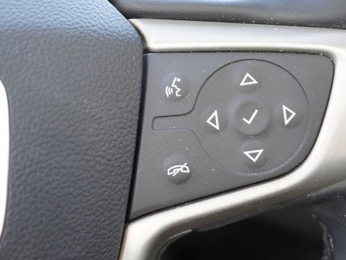 Used 2024 GMC Terrain Denali w/ Denali Premium Package image 37