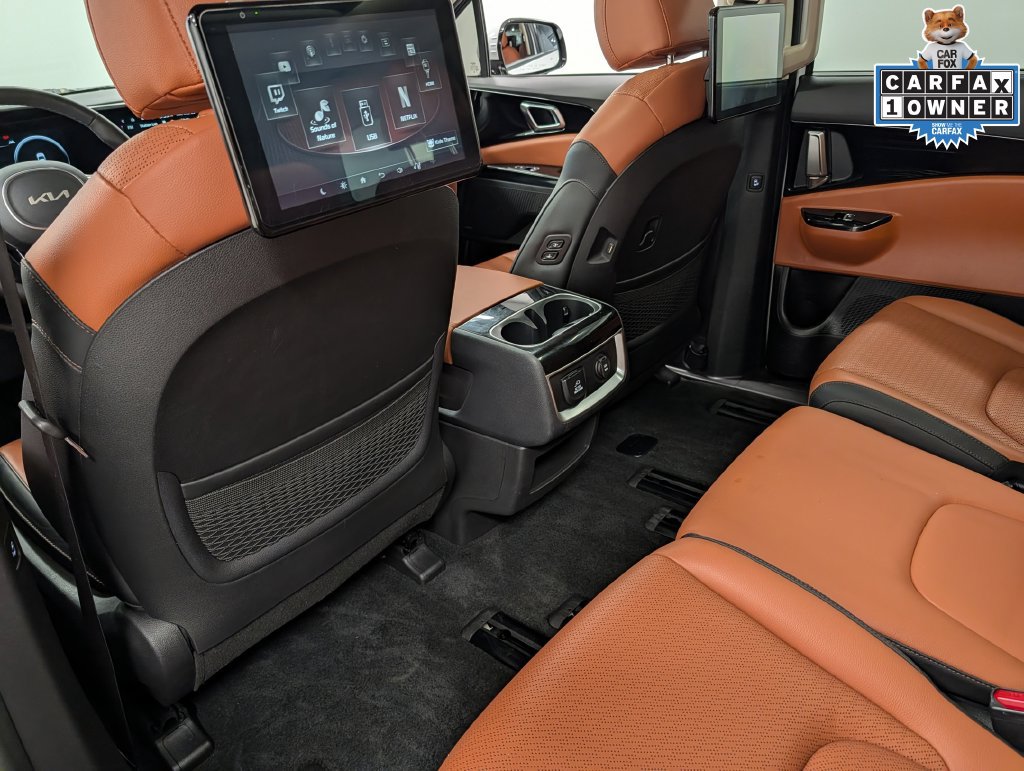 Certified 2024 Kia Carnival SX Prestige FWD image 25