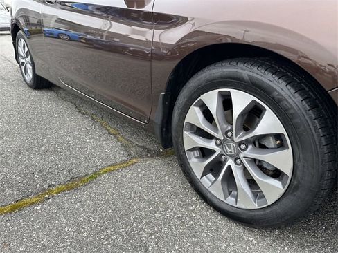 Used 2013 Honda Accord EX-L image 11