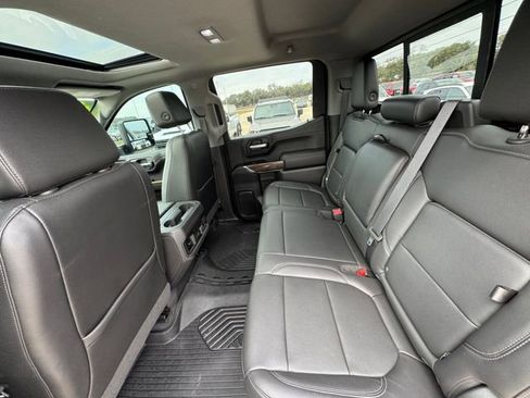 Used 2020 Chevrolet Silverado 1500 RST image 29