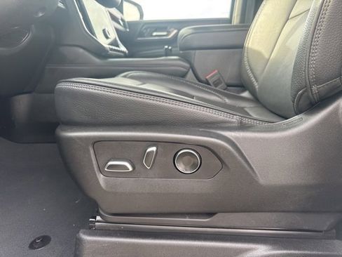 Used 2025 GMC Yukon Denali image 19