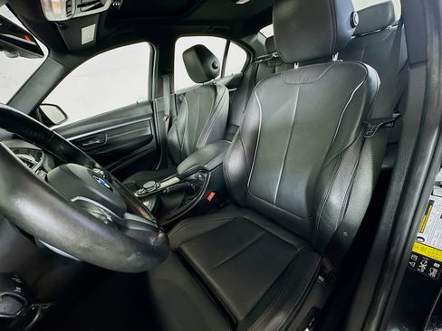 Used 2017 BMW 340i xDrive Sedan image 13