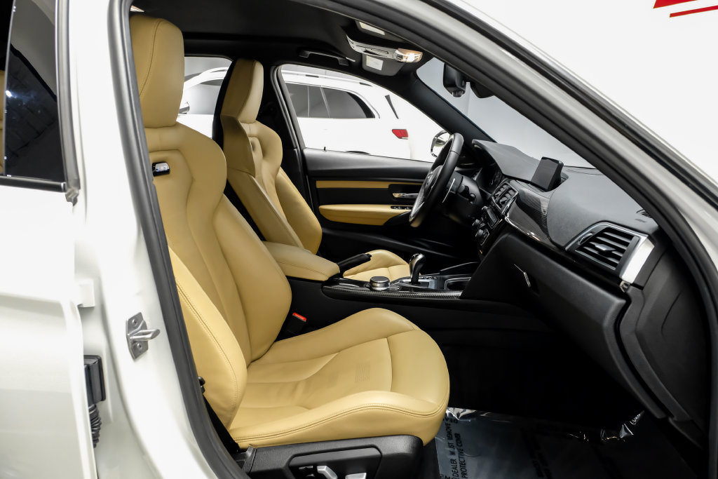 Used 2018 BMW M3 RWD image 32