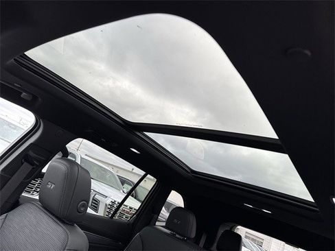 New 2026 Buick Enclave Sport Touring w/ Power Package image 22