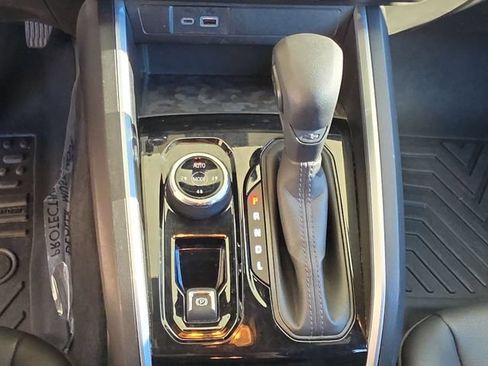 Used 2023 Chevrolet Colorado Trail Boss w/ Advanced Trailering Package AWD/4WD image 16