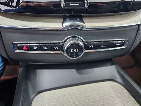 Used 2021 Volvo XC60 T5 Inscription w/ Protection Package Premier image 27