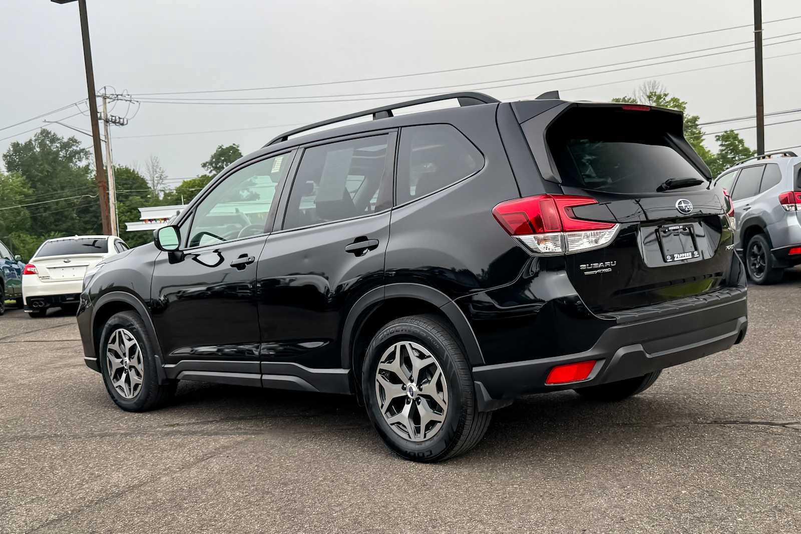 Used 2021 Subaru Forester Premium AWD/4WD image 5