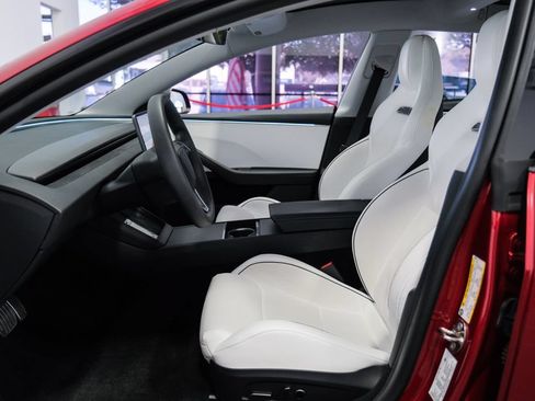 Used 2024 Tesla Model 3 Performance AWD/4WD image 4