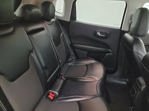 Used 2020 Jeep Compass Latitude AWD/4WD image 19