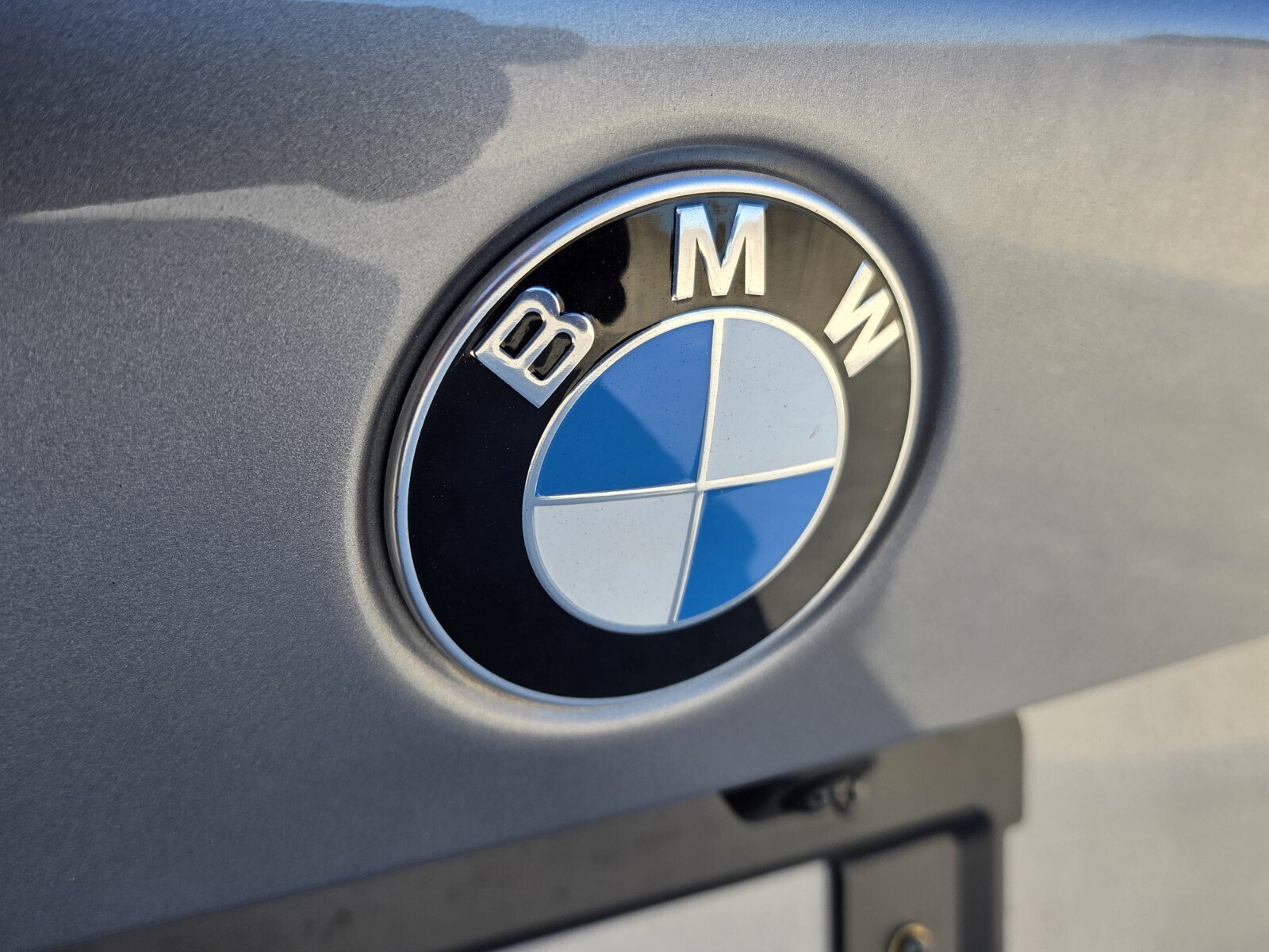 Used 2026 BMW X5 xDrive40i w/ M Sport Package AWD/4WD image 9