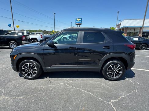 Used 2025 Chevrolet TrailBlazer LT image 9