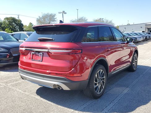 Used 2021 Lincoln Corsair Standard image 6