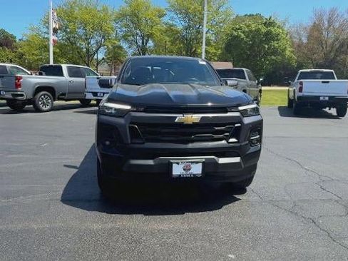 Certified 2023 Chevrolet Colorado LT w/ LT Convenience Package III RWD image 3