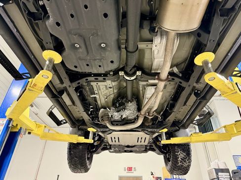 Used 2023 Toyota Tacoma TRD Off-Road image 47