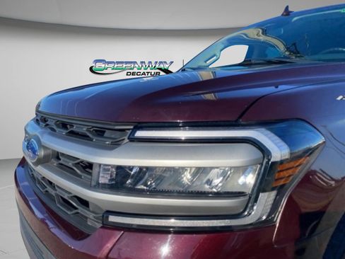 Used 2024 Ford Expedition Max XLT image 34