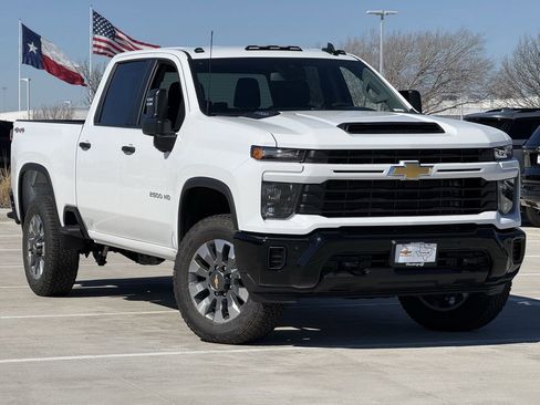 New 2026 Chevrolet Silverado 2500 Custom w/ Custom Value Package image 2