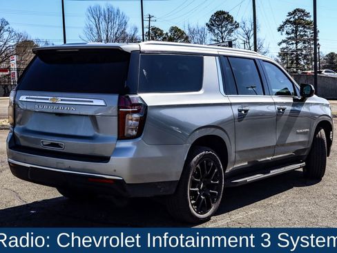 Used 2023 Chevrolet Suburban LS w/ Driver Alert Package image 8