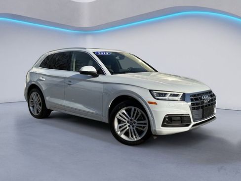 Used 2019 Audi Q5 Prestige image 2