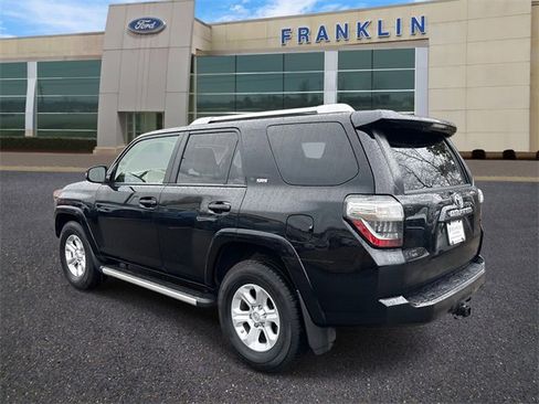 Used 2016 Toyota 4Runner SR5 Premium image 5