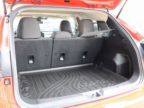 Used 2024 Subaru Crosstrek 2.0i Premium image 16