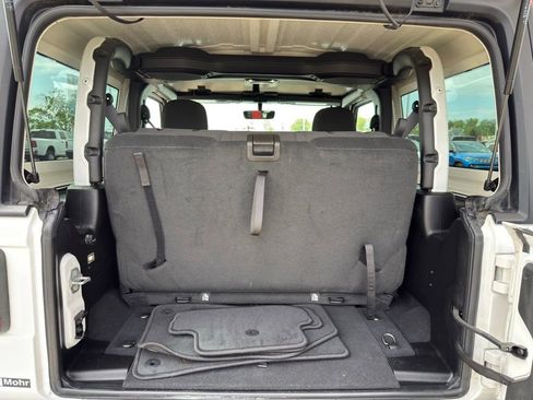 Used 2022 Jeep Wrangler Rubicon w/ LED Lighting Group AWD/4WD image 25