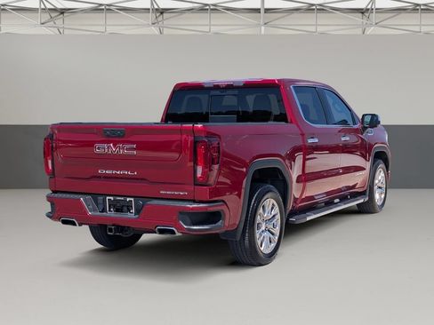 Used 2023 GMC Sierra 1500 Denali w/ Technology Package AWD/4WD image 11