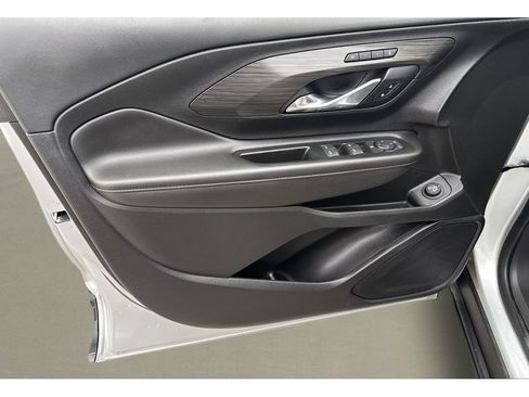 Used 2020 GMC Terrain SLT w/ Preferred Package image 19