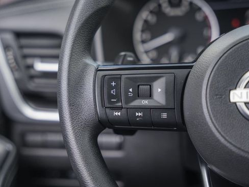 Used 2023 Nissan Rogue SV AWD/4WD image 27