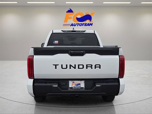 New 2026 Toyota Tundra SR image 4