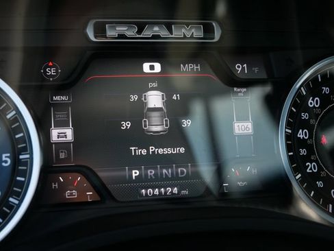 Used 2020 RAM 1500 Laramie AWD/4WD image 26